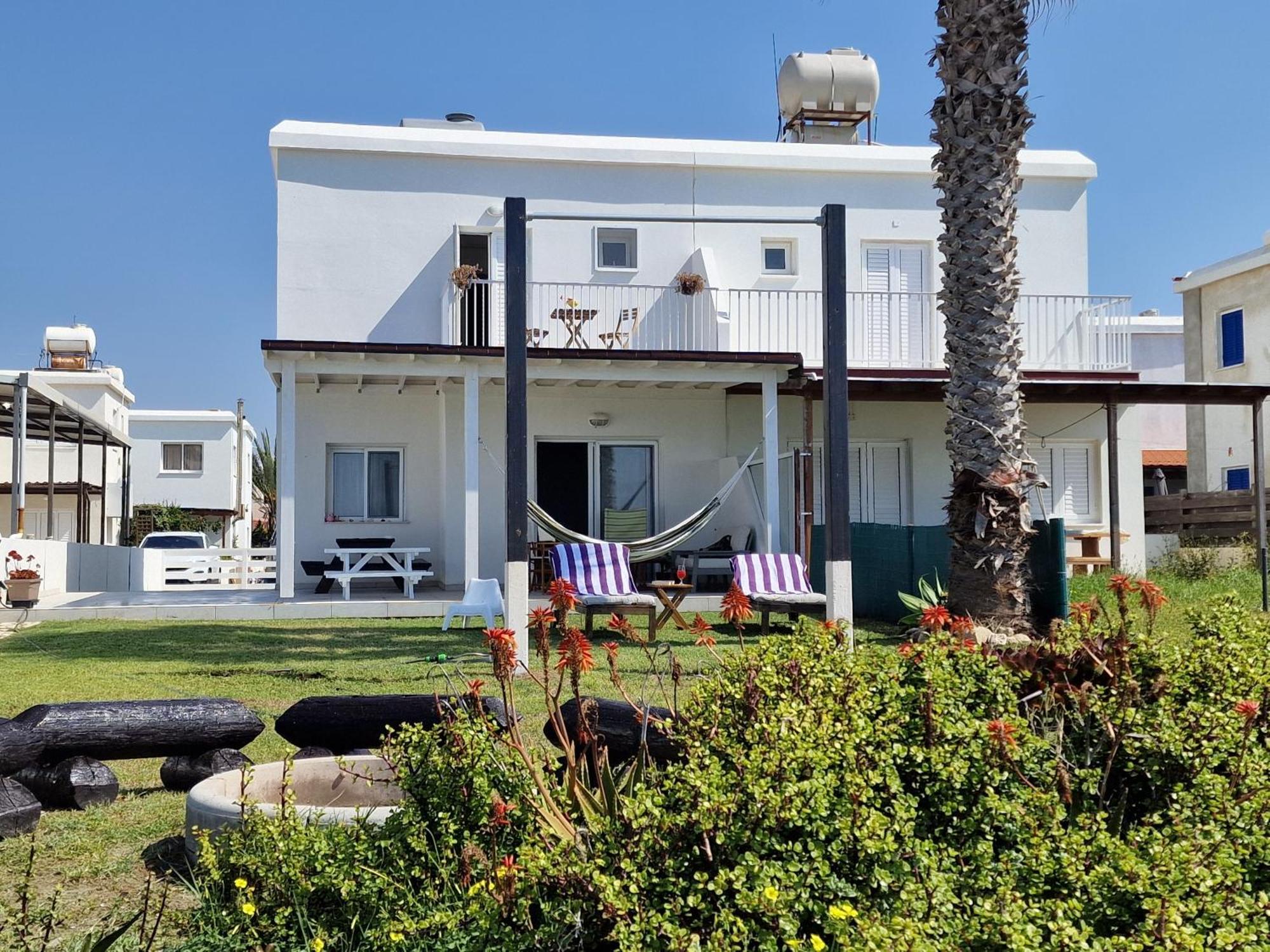 Ammos Beachfront Villa Paradise Larnaca Zewnętrze zdjęcie