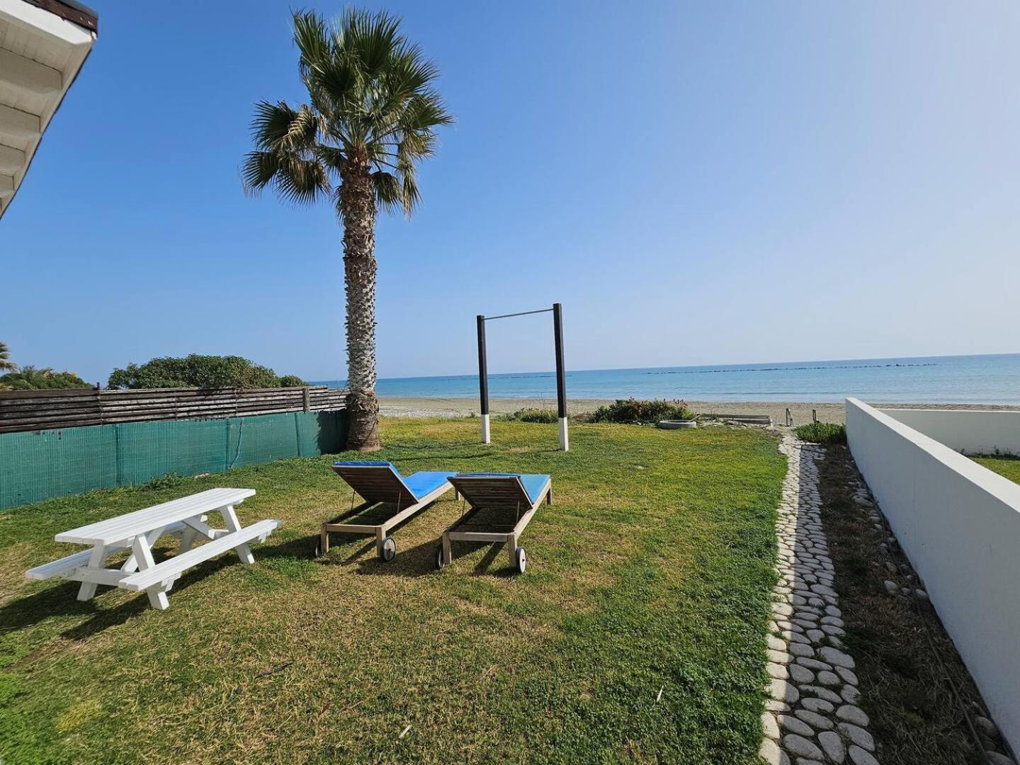 Ammos Beachfront Villa Paradise Larnaca Zewnętrze zdjęcie